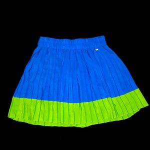 Pleated Mini Skirt 💙💚